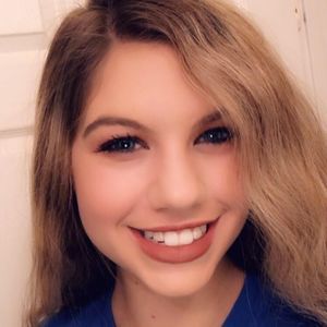 Meet your Posher, Abbigail